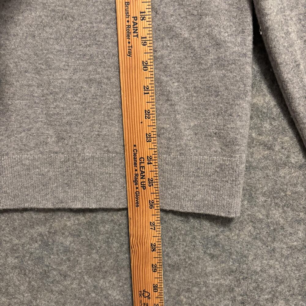 Vince Sweater Womens Size Large Gray 100% Cashmere V Neck Pullover Soft Knit - Picture 12 of 13